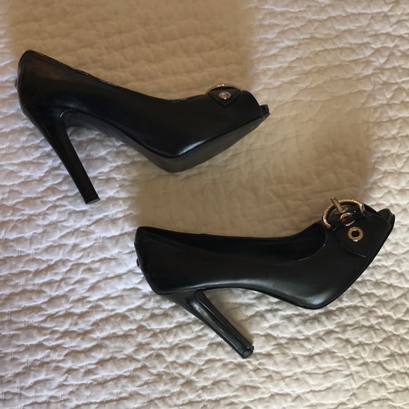 BCBG Peep Toe 4.5” Heel Shoe - Picture 3 of 7